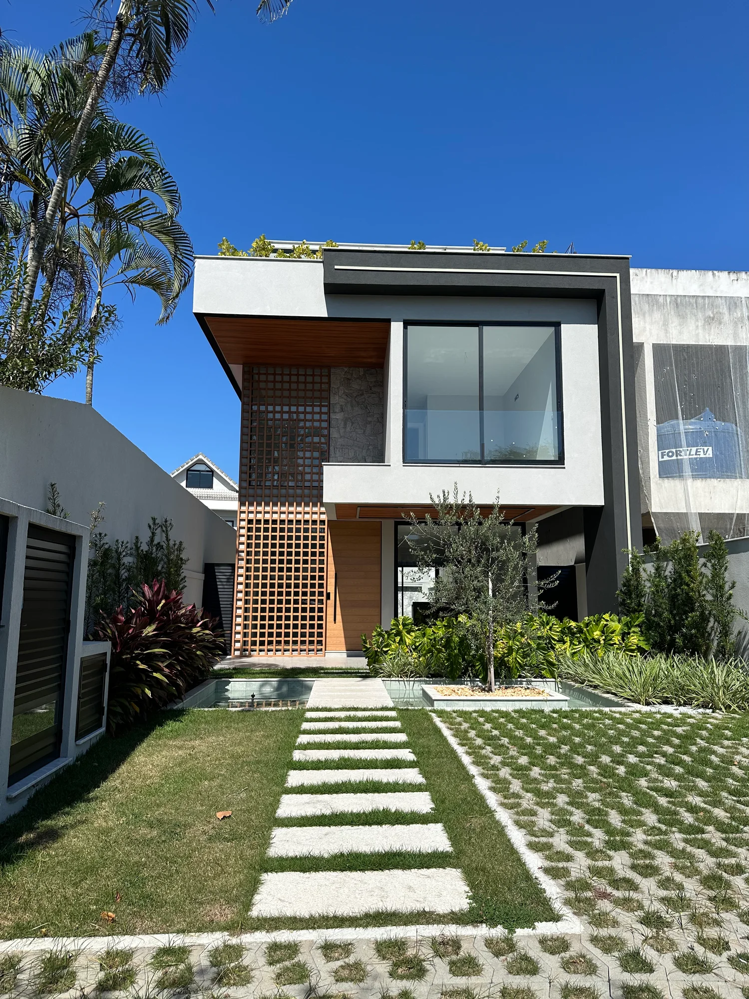 Casa triplex no Rio Mar V